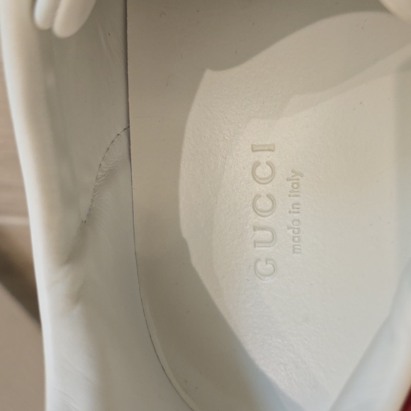 Women's Gucci Ace Embroidered Sneakers. Size 37.5 (US 7.5) - Picture 5 of 7